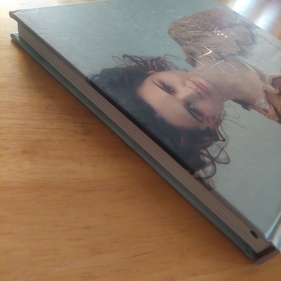 Loop-de-Loop Lace 30 Lace Designs for Knitters Book - Picture 6 of 6